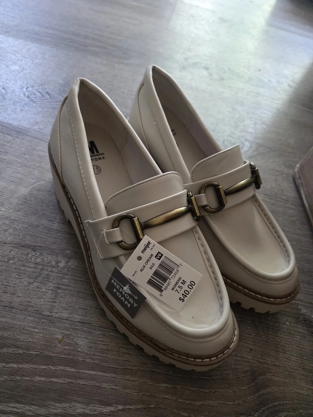 SM New York Cream Leather Loafers with Metal Bit